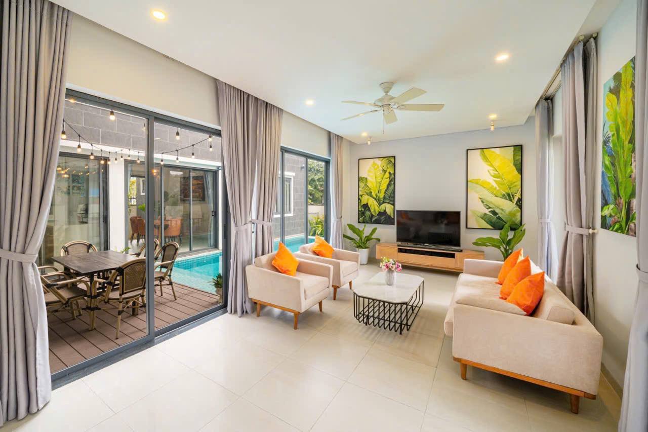5-Bedroom Villa in Nam Viet A photo 3 of 8