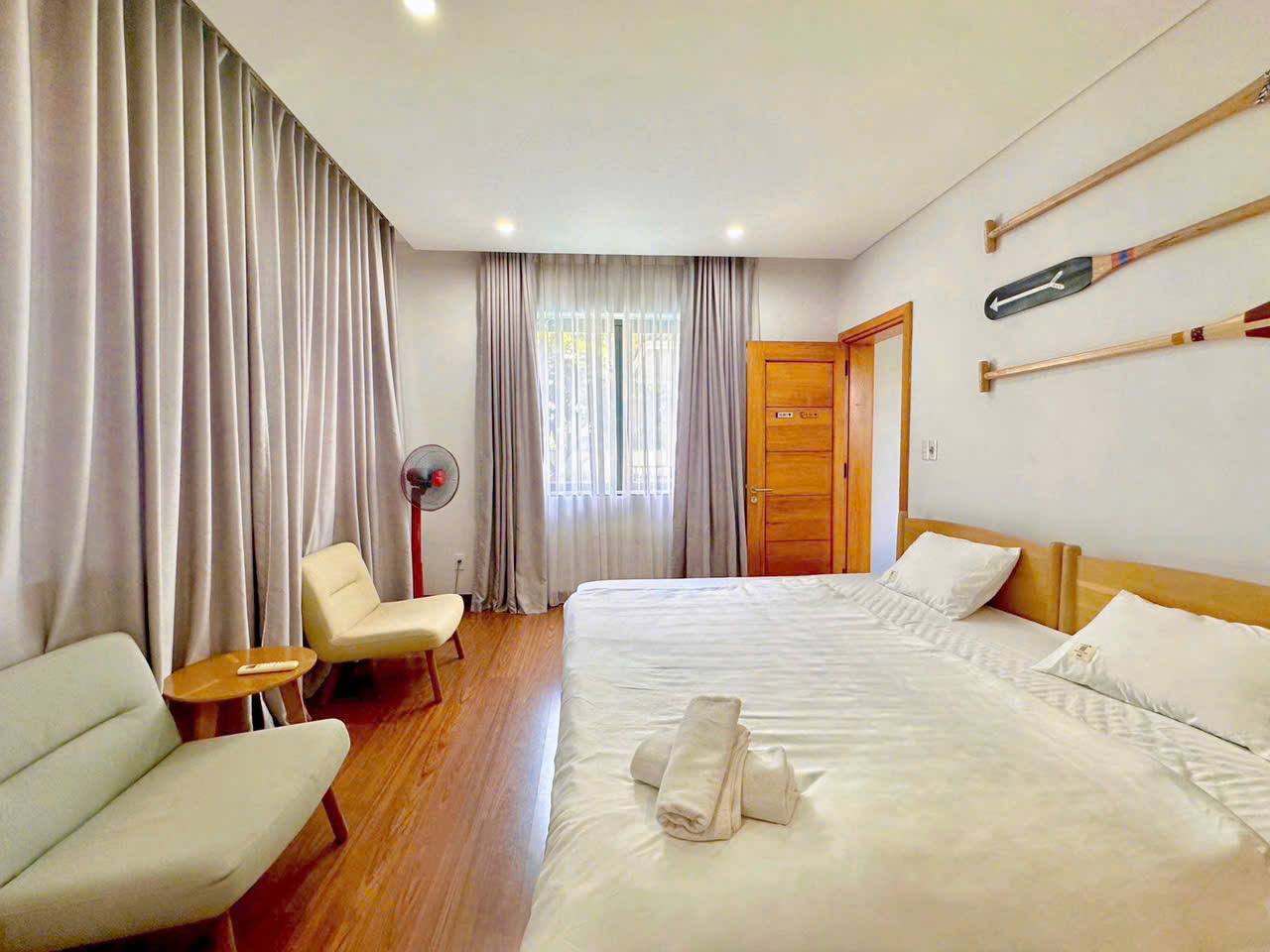 5-Bedroom Villa in Nam Viet A photo 8 of 8