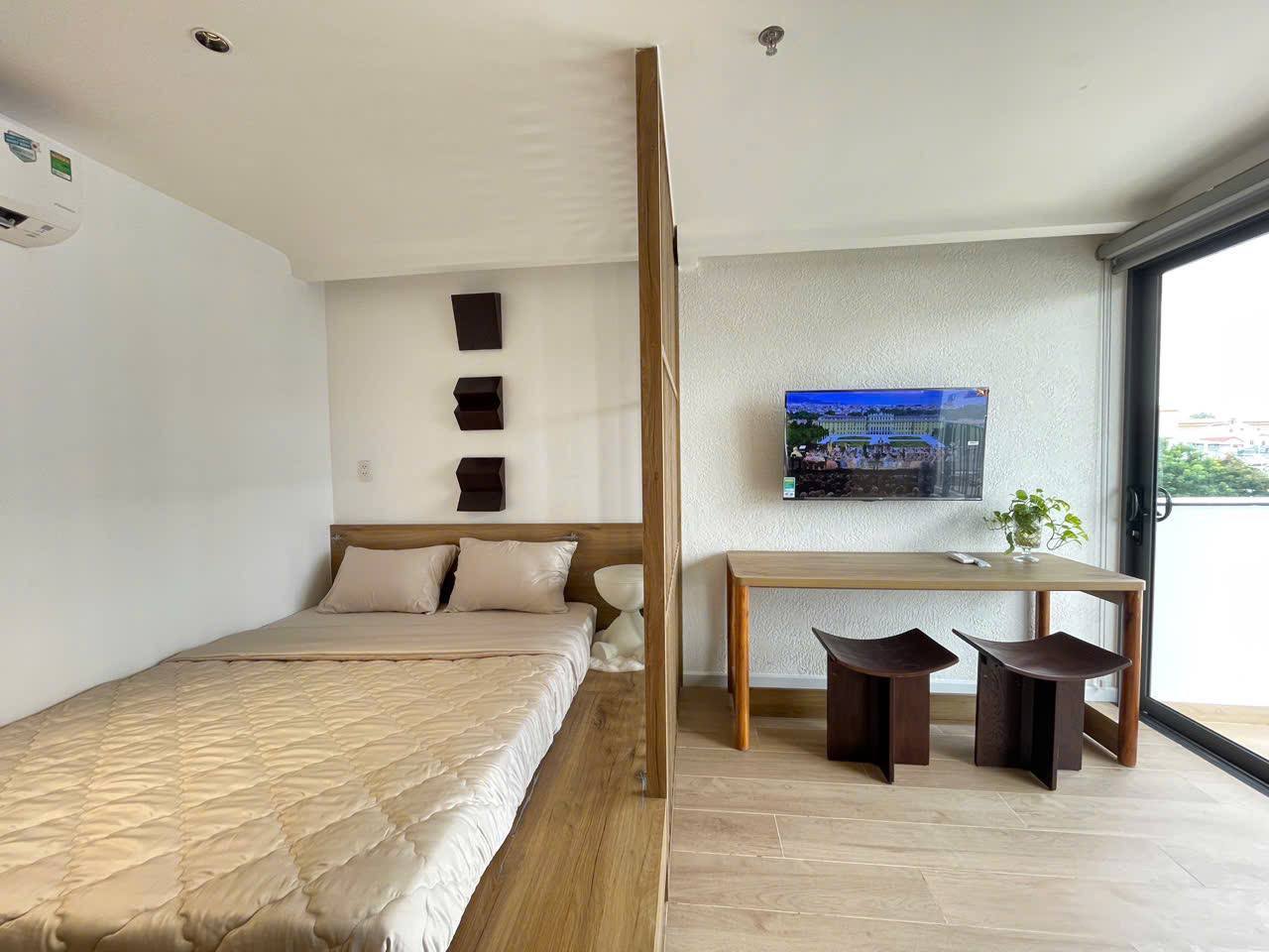 Cozy Studio Apartment in My An photo 7 of 8