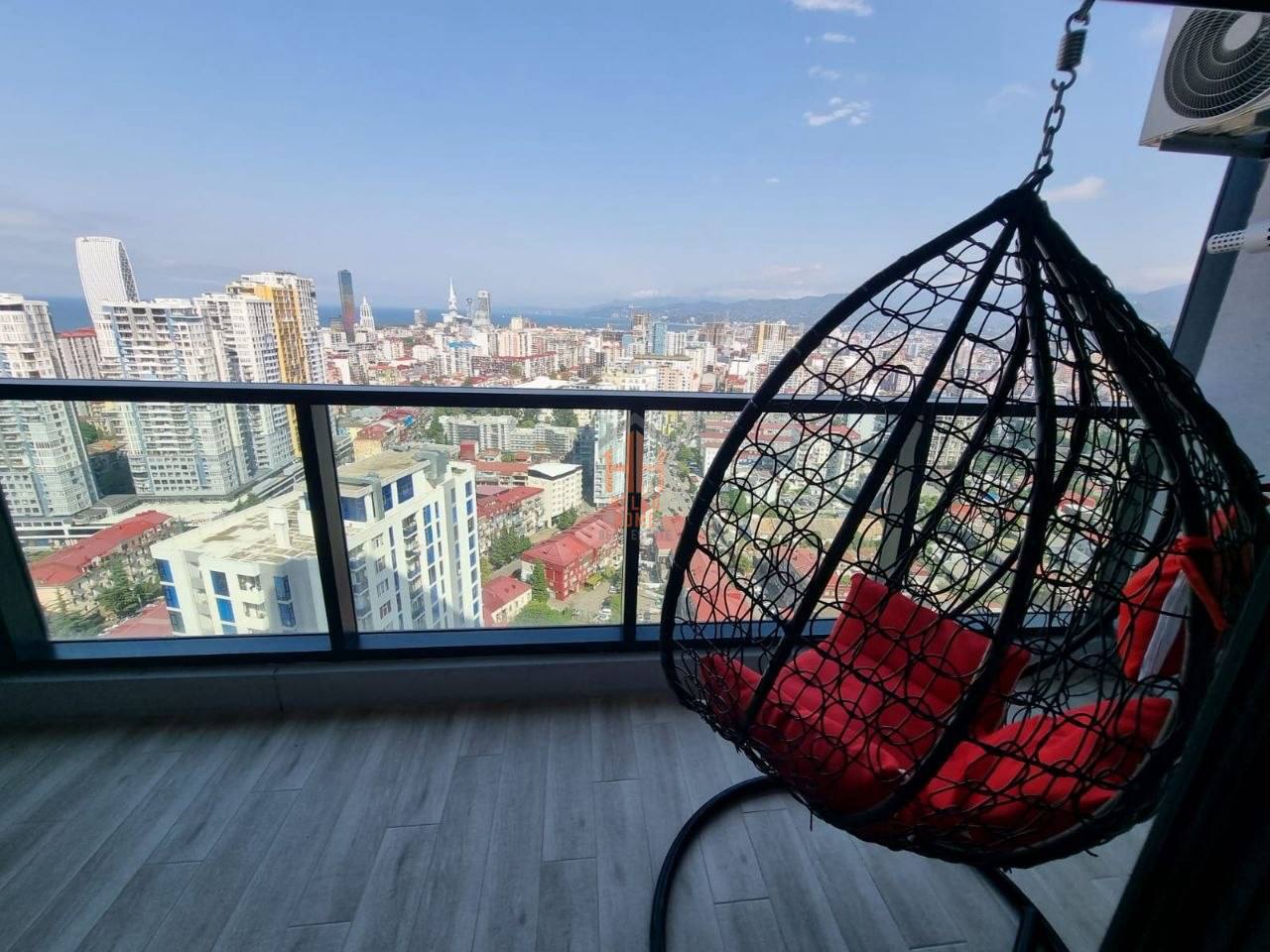 Новая 1-комнатная квартира в Black Sea Towers photo 5 of 5