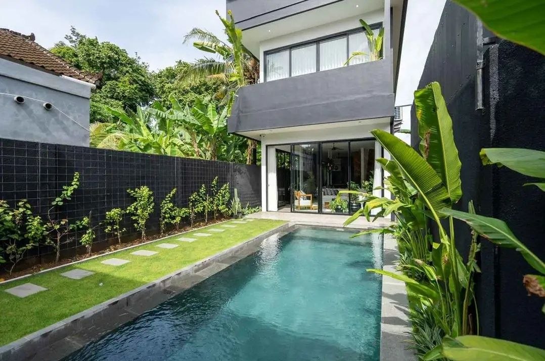 3-Bedroom Villa in Tumbak Bayuh photo 1 of 8