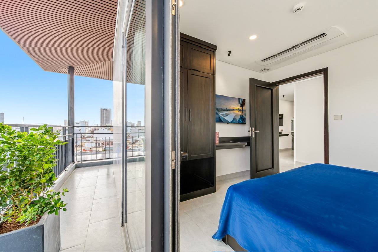 1-Bedroom Penthouse with Sea View in Son Tra photo 3 of 8