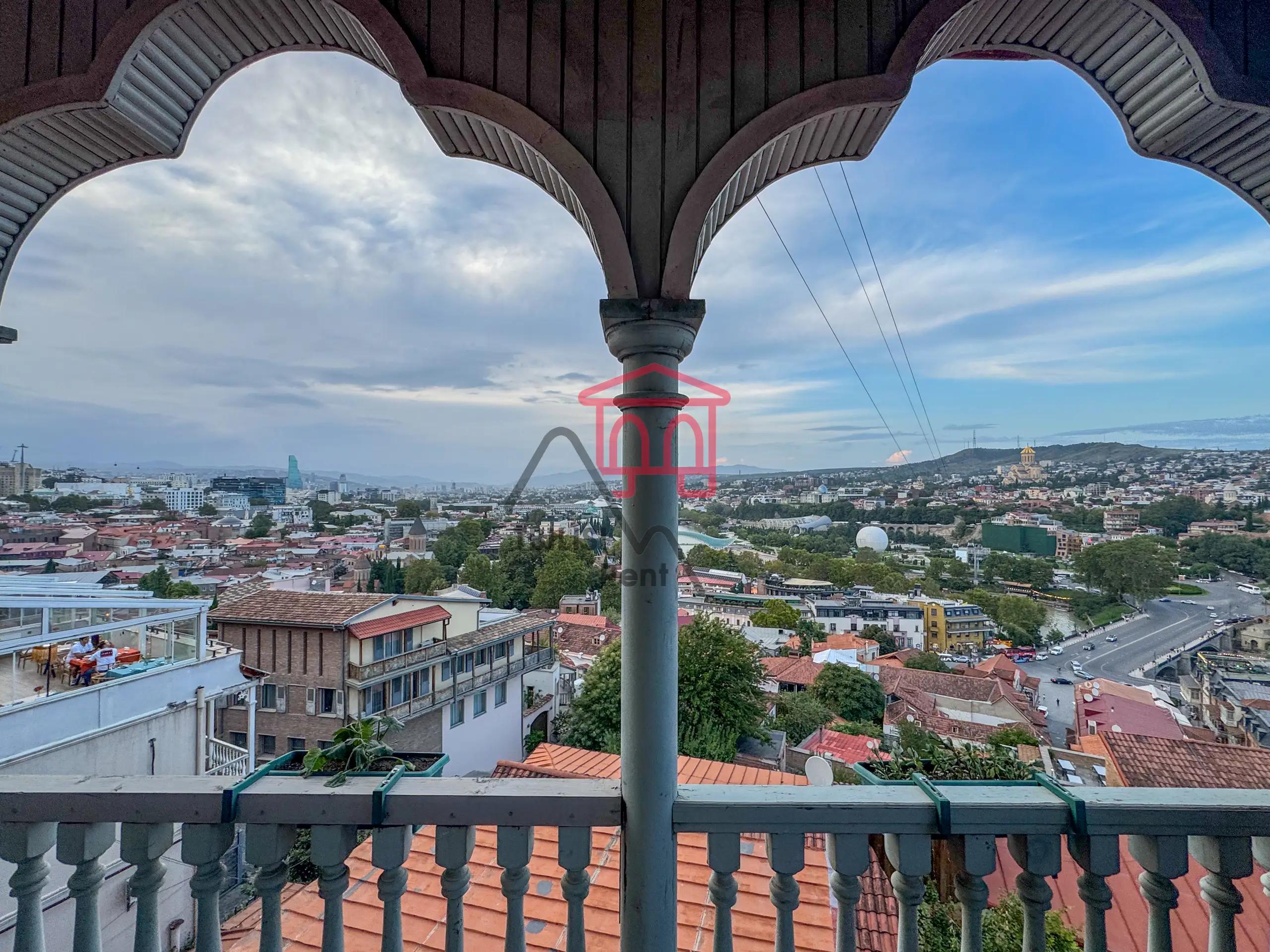 Beautiful Apartment with Terrace and City View photo 6 of 8