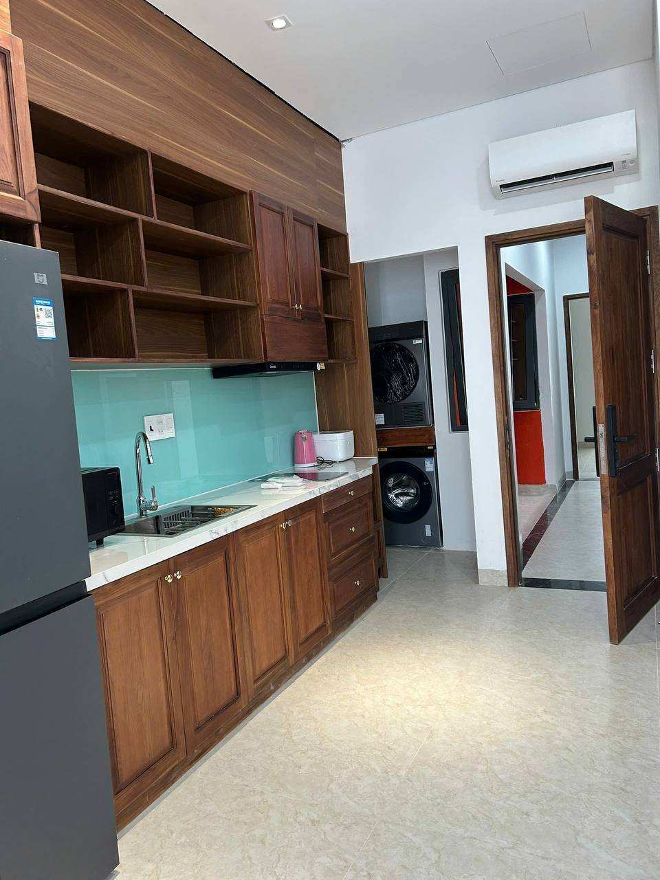 1-Bedroom Apartment Near the Sea photo 3 of 8