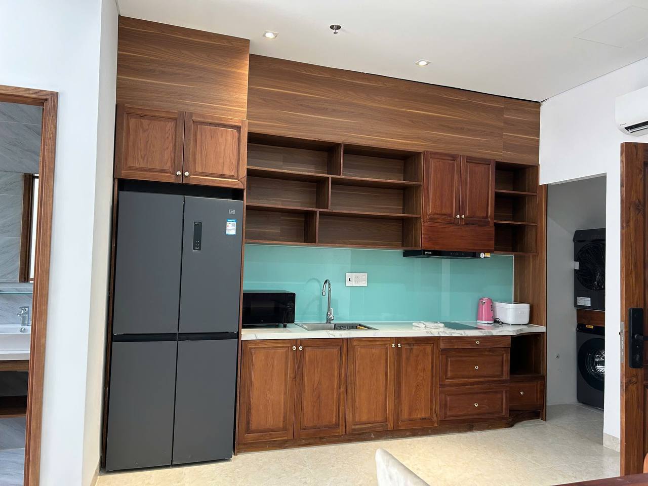 1-Bedroom Apartment Near the Sea photo 6 of 8