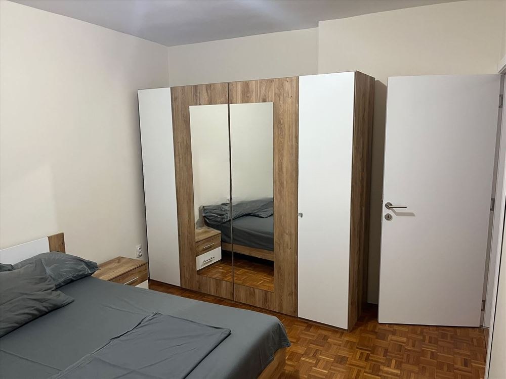 Renovated Two-Room Apartment in New Belgrade photo 5 of 8