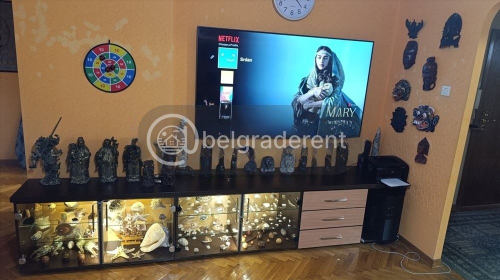Трёхкомнатная квартира в Новом Белграде photo 2 of 8