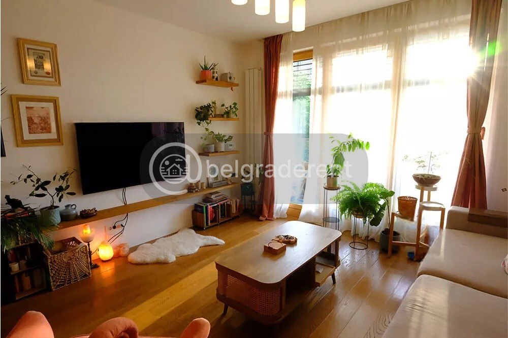 Three-Room Apartment in Lekino Brdo photo 2 of 8