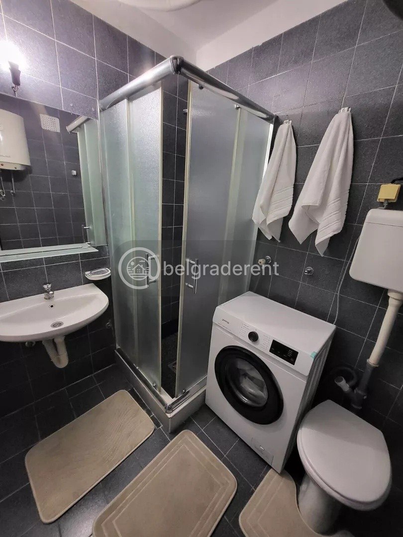 3-Room Apartment in Banovo Brdo photo 5 of 6