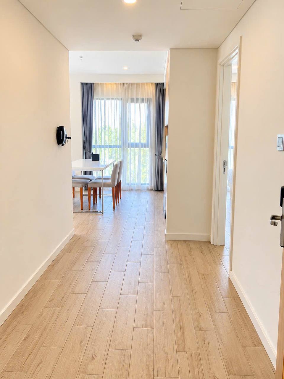 2-Bedroom Sea View Apartment in Da Nang photo 5 of 8