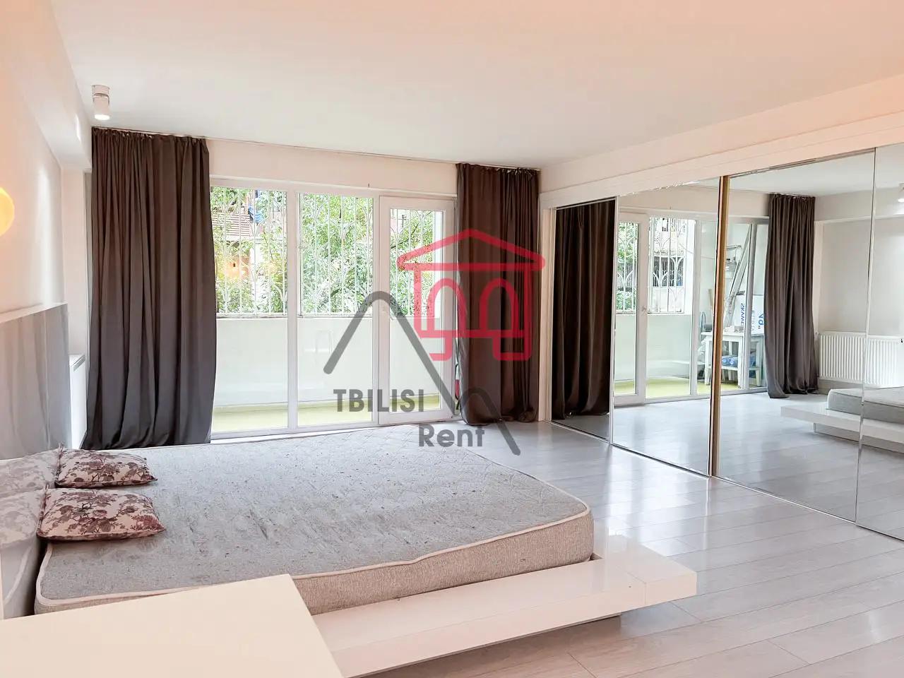 Bright Spacious Apartment in Saburtalo photo 5 of 8