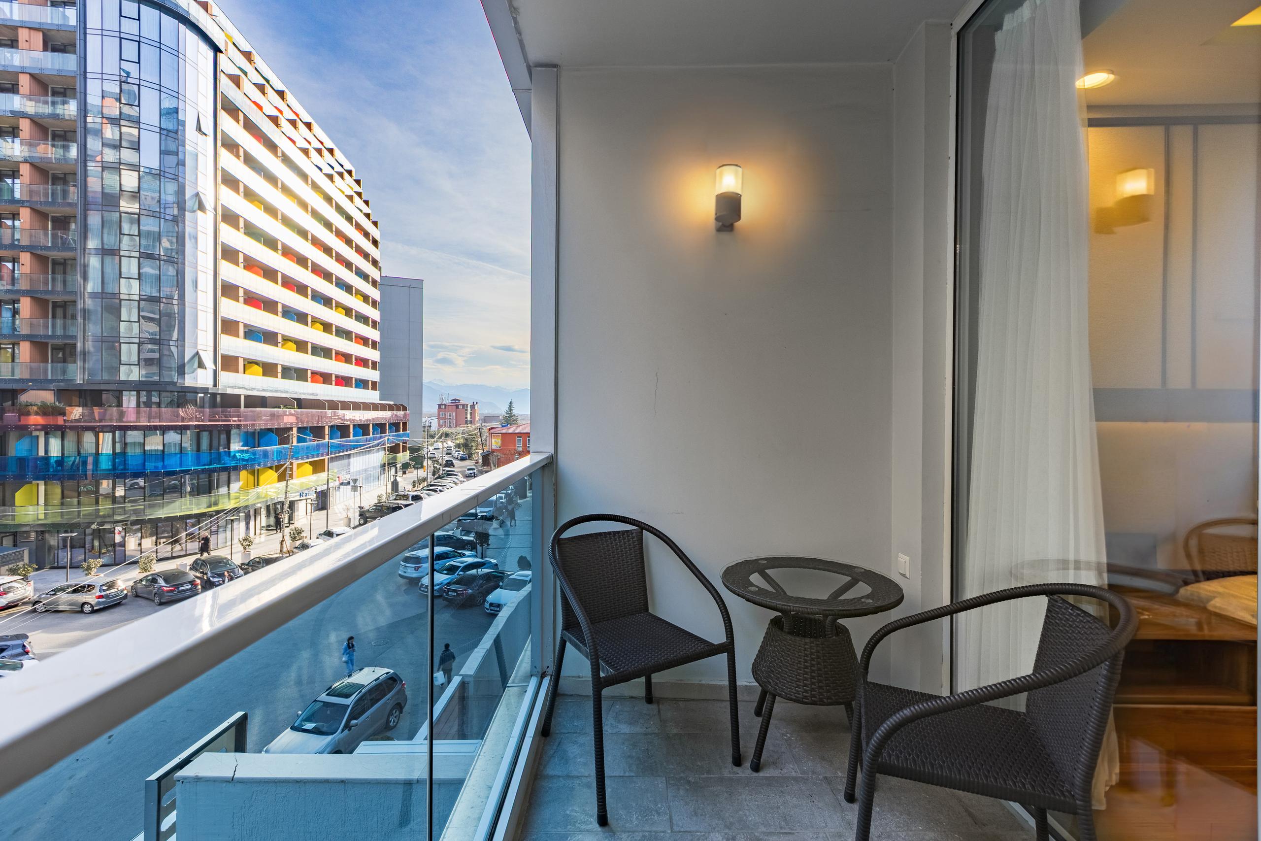 Seaside Apartment with Rooftop Pool photo 4 of 5