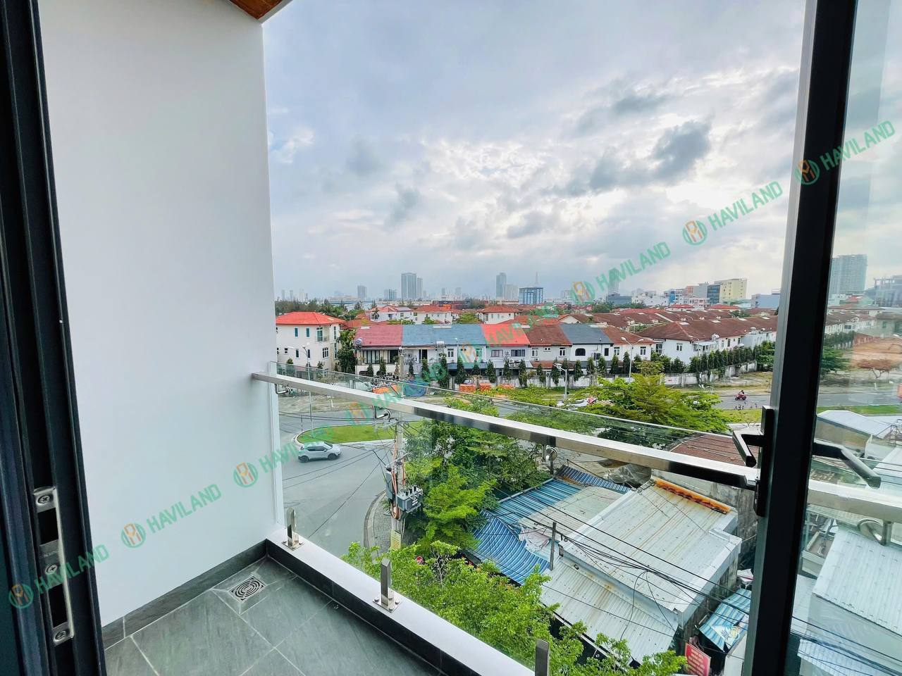 1-Bedroom Apartment in Son Tra photo 1 of 8