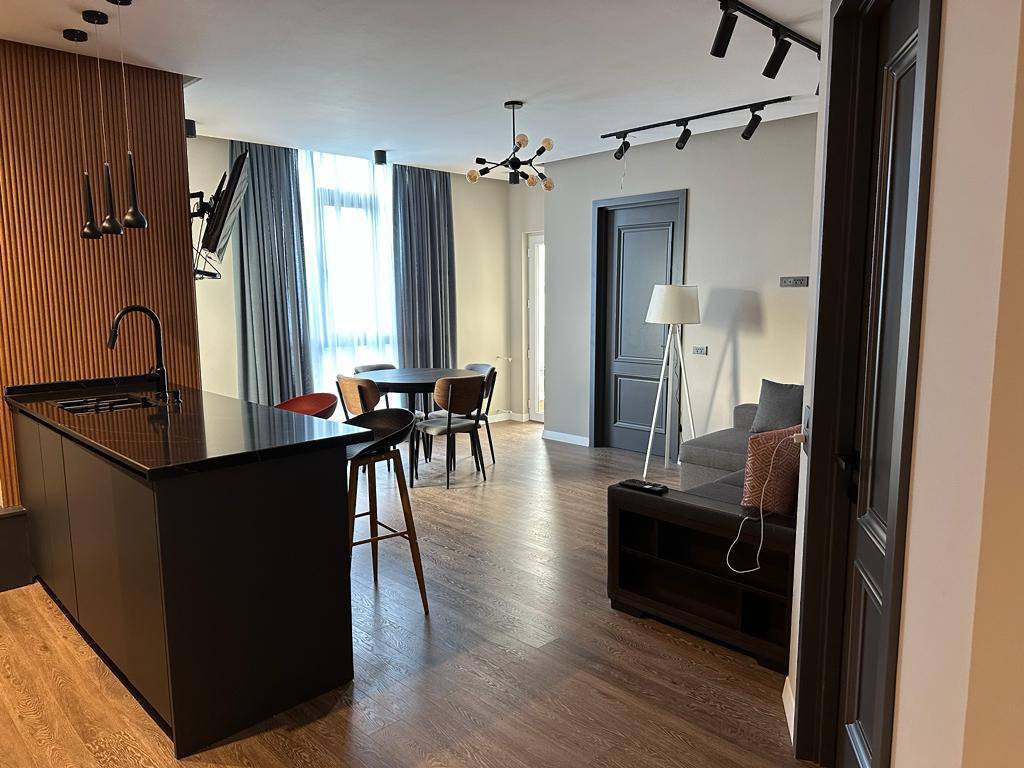 Spacious 2-Bedroom Apartment Near Metro City photo 4 of 8