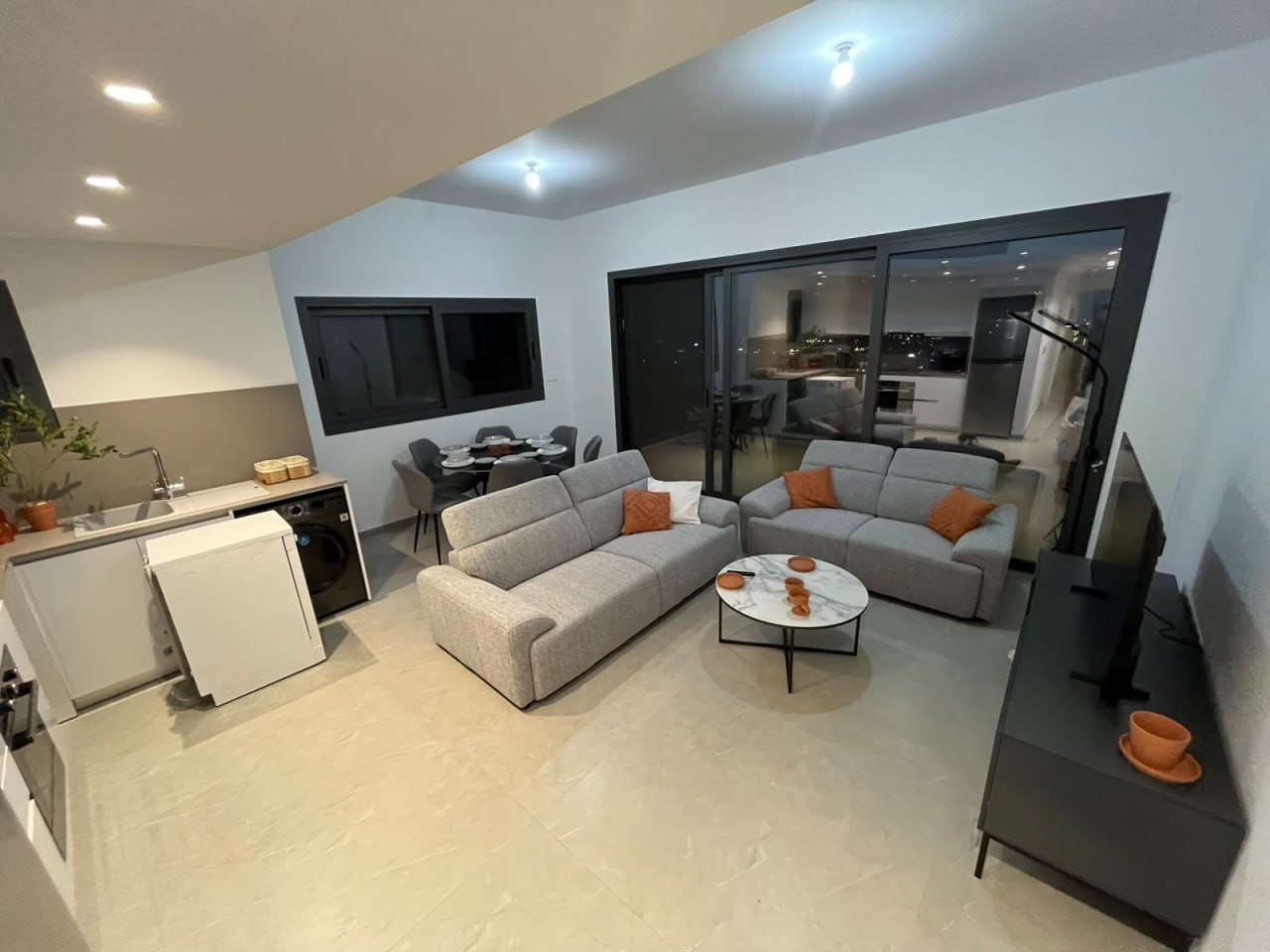 2-Bedroom Apartment with Sea View in Agios Athanasios photo 1 of 4