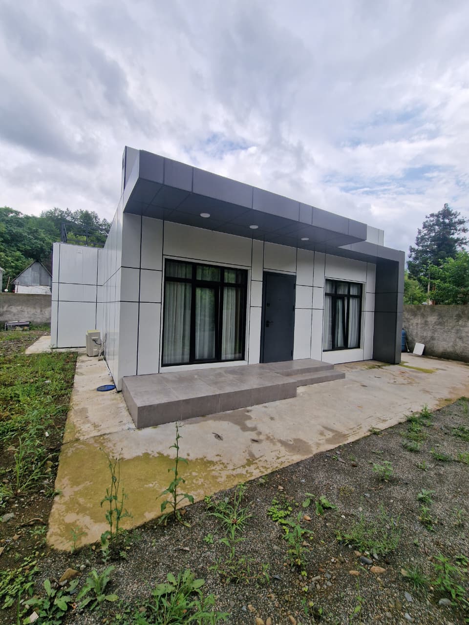 House with 2 Bedrooms in Chelta photo 1 of 6