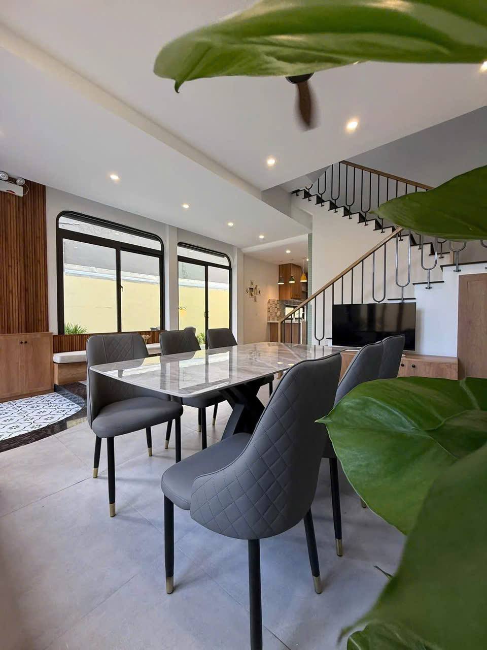 4-Bedroom Villa in My An photo 3 of 7