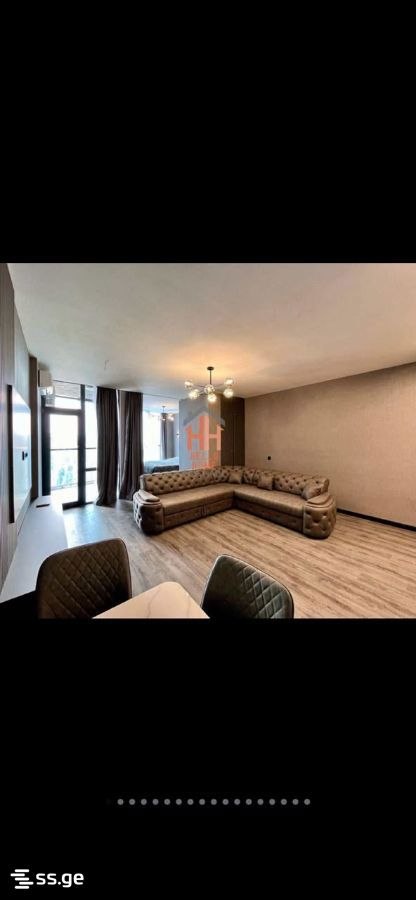 3-Room Apartment with 2 Bedrooms in Batumi photo 2 of 8
