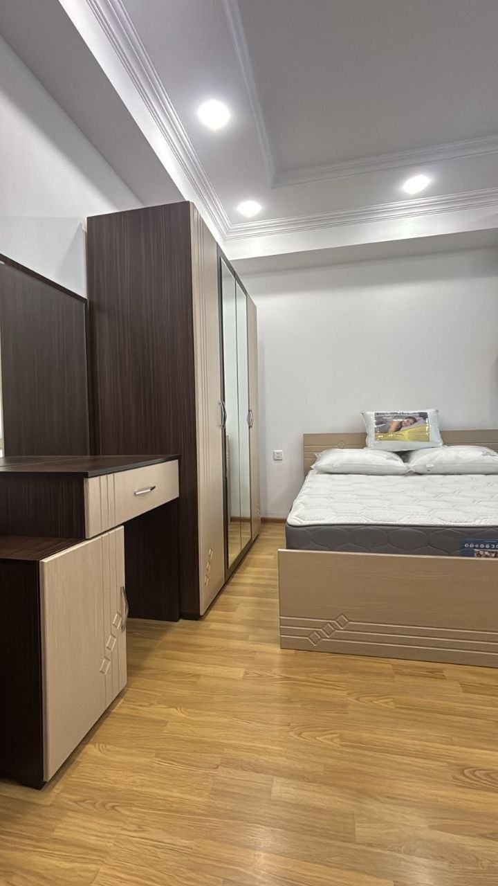 Квартира 1+1 в центре Батуми photo 2 of 8