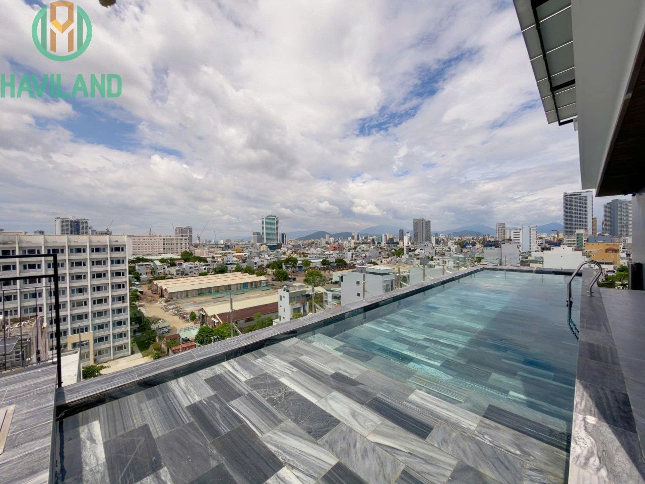 Brand-New 1-Bedroom Apartment near My Khe Beach photo 4 of 8