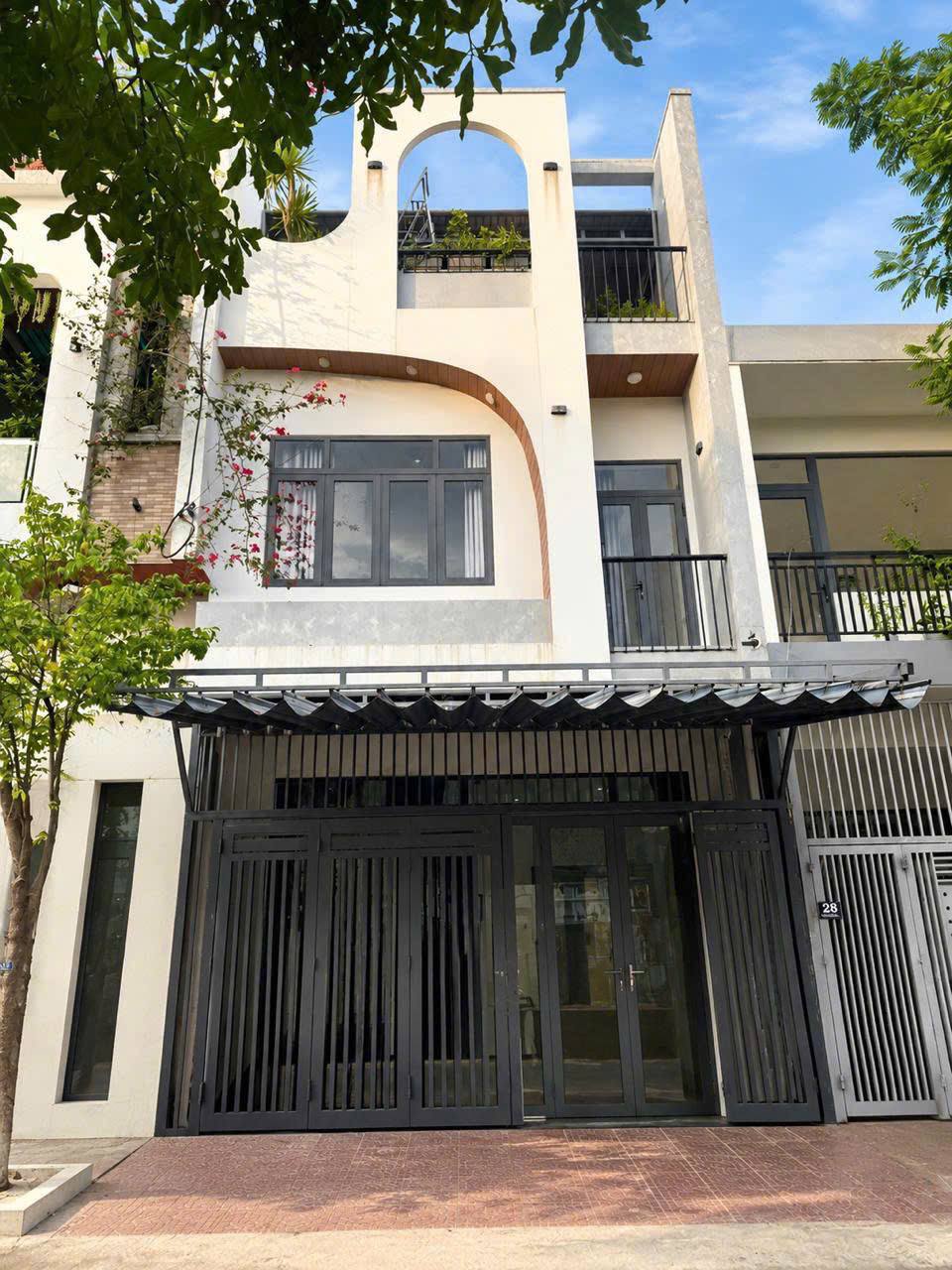 Three-Bedroom House in Da Nang photo 1 of 7