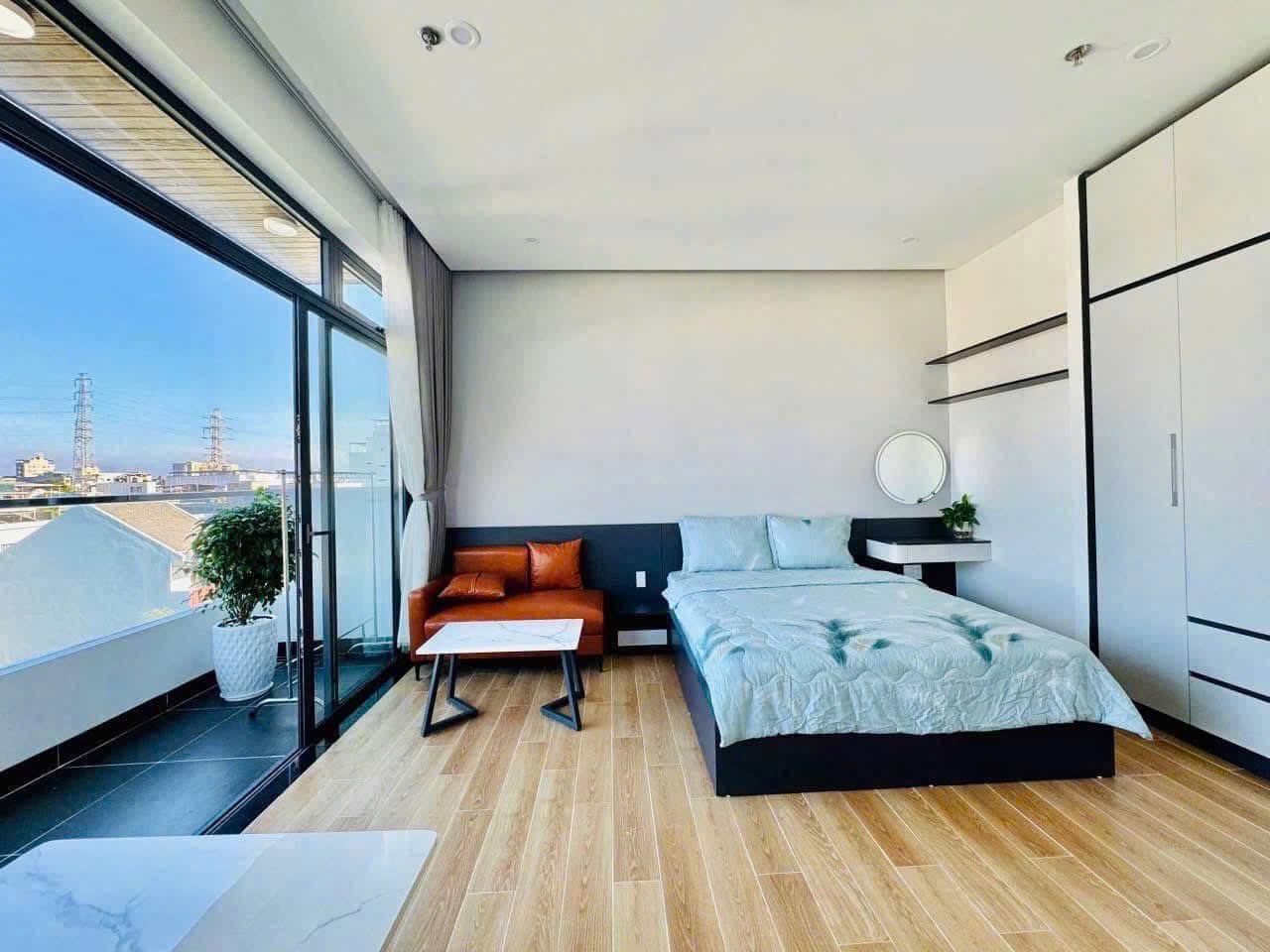 1-Bedroom Apartment in Son Tra photo 2 of 8