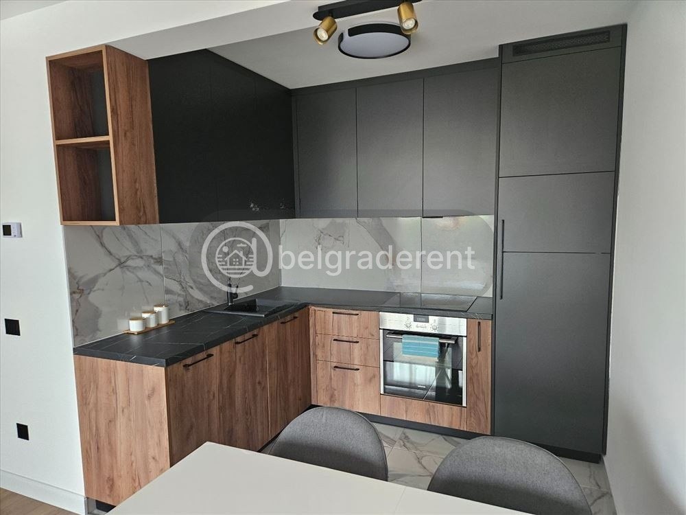 Квартира с 2,5 комнатами в Сурчине photo 4 of 8