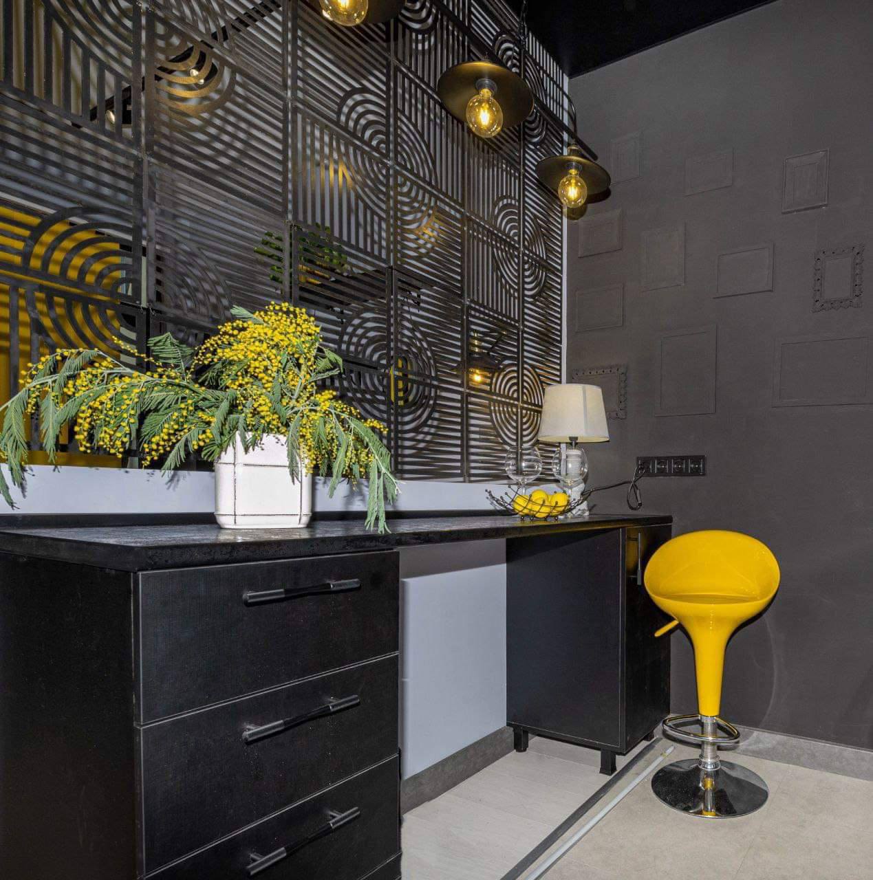 Studio Apartment on New Boulevard photo 2 of 4