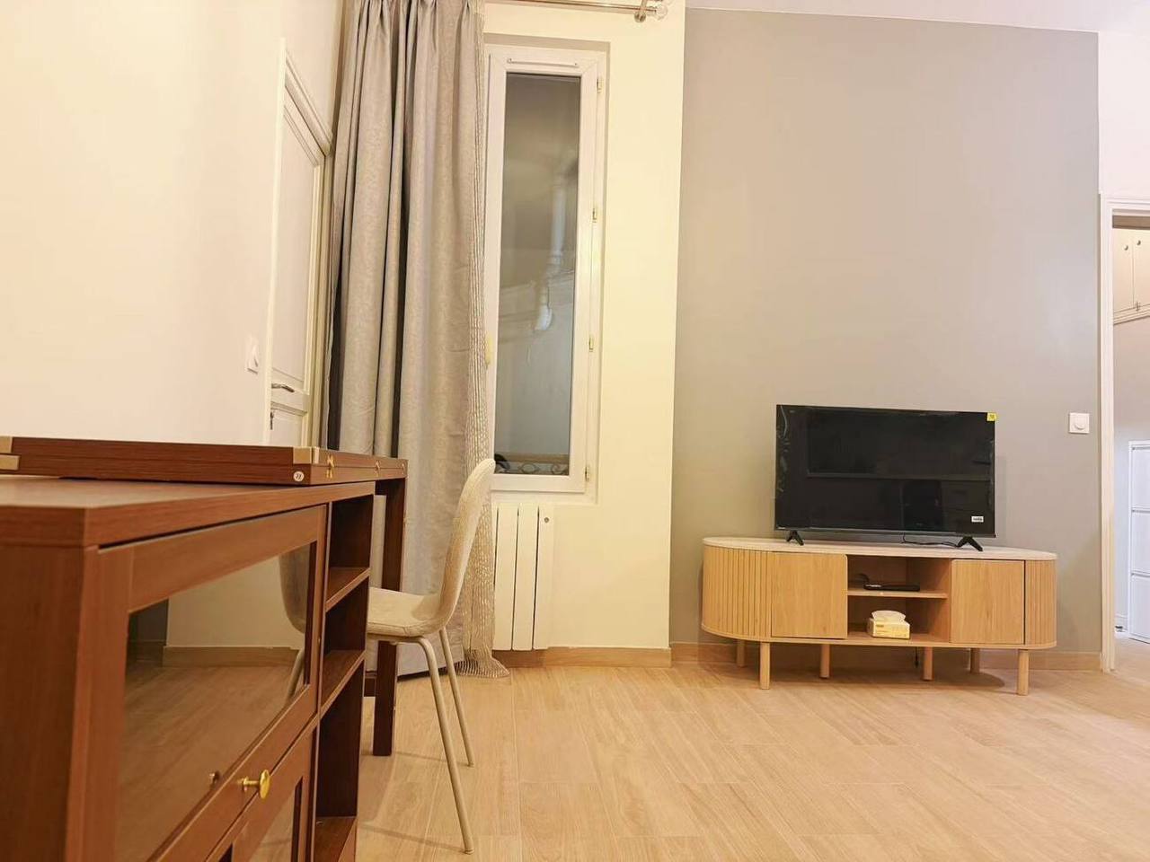 Renovated 1-Bedroom Apartment in Paris 17th photo 4 of 8