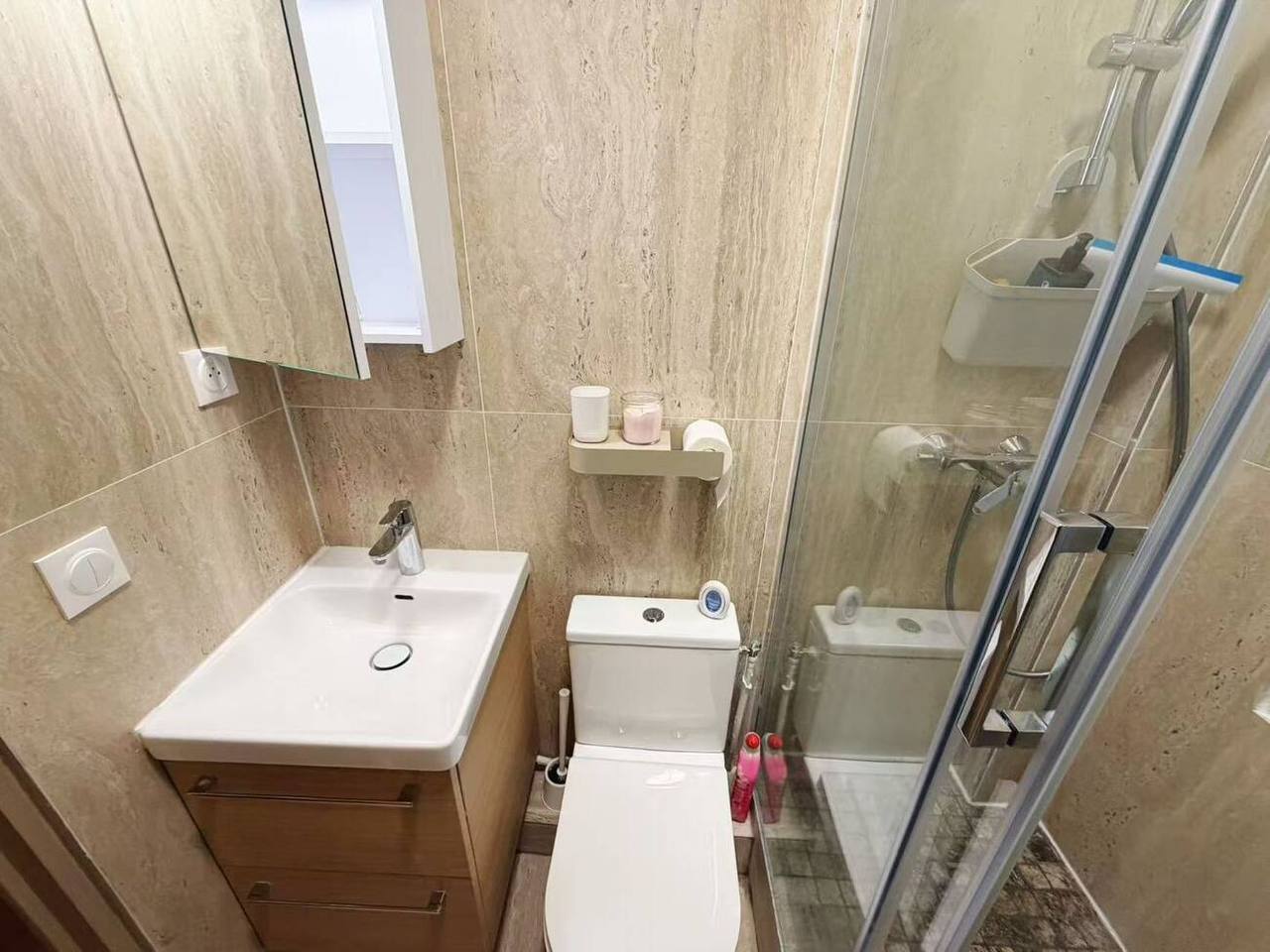 Renovated 1-Bedroom Apartment in Paris 17th photo 8 of 8