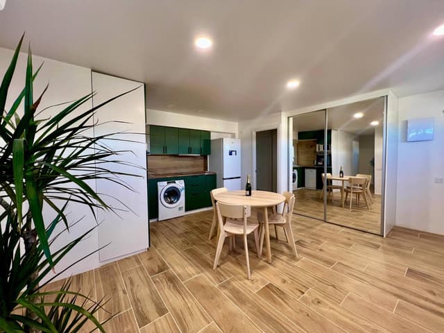 3-Bedroom Apartment for Rent in Manises
